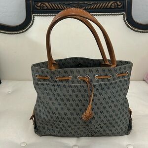 Pre Loved DOONEY 🤎🩶